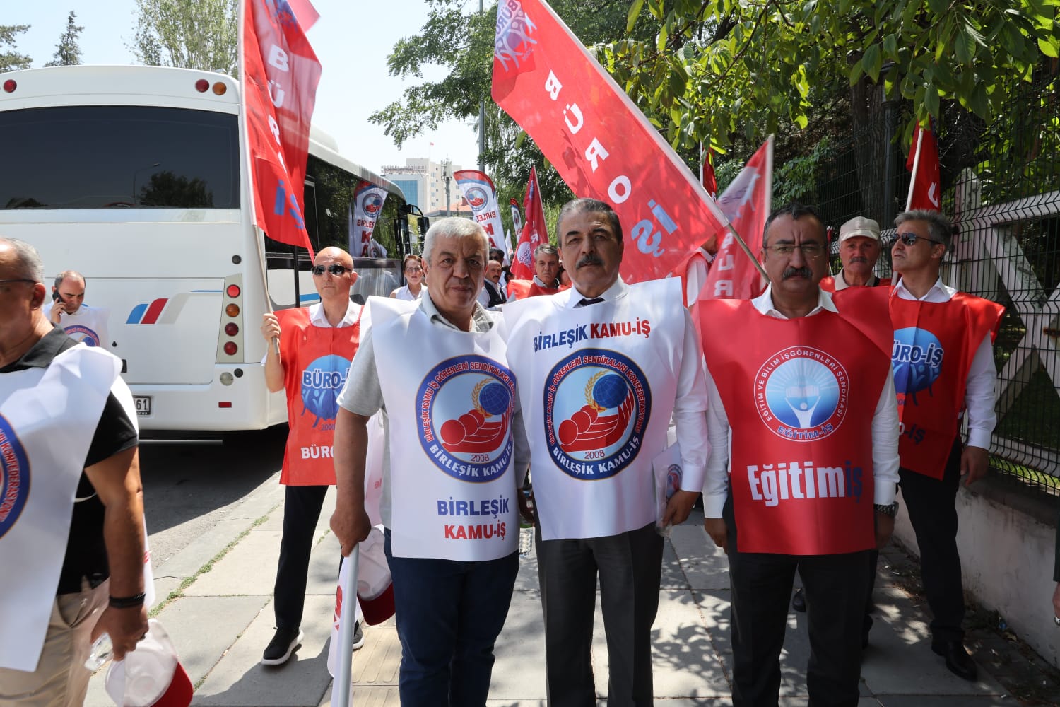 DEĞERLİ EMEKÇİ KARDEŞİM!